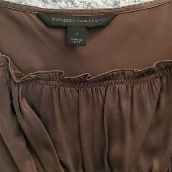 Top - Picture 2 of 2